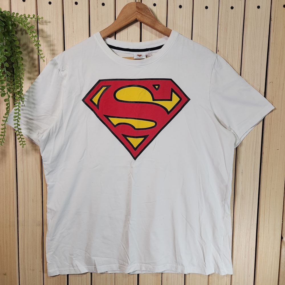 Superman T-shirt Logo in White. Super Hero Tee